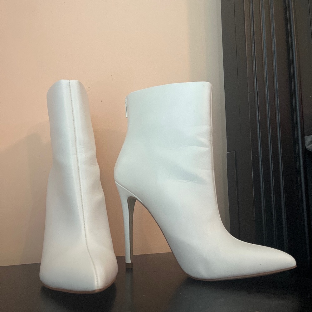 Annabella White Pointed Toe Heel Boot